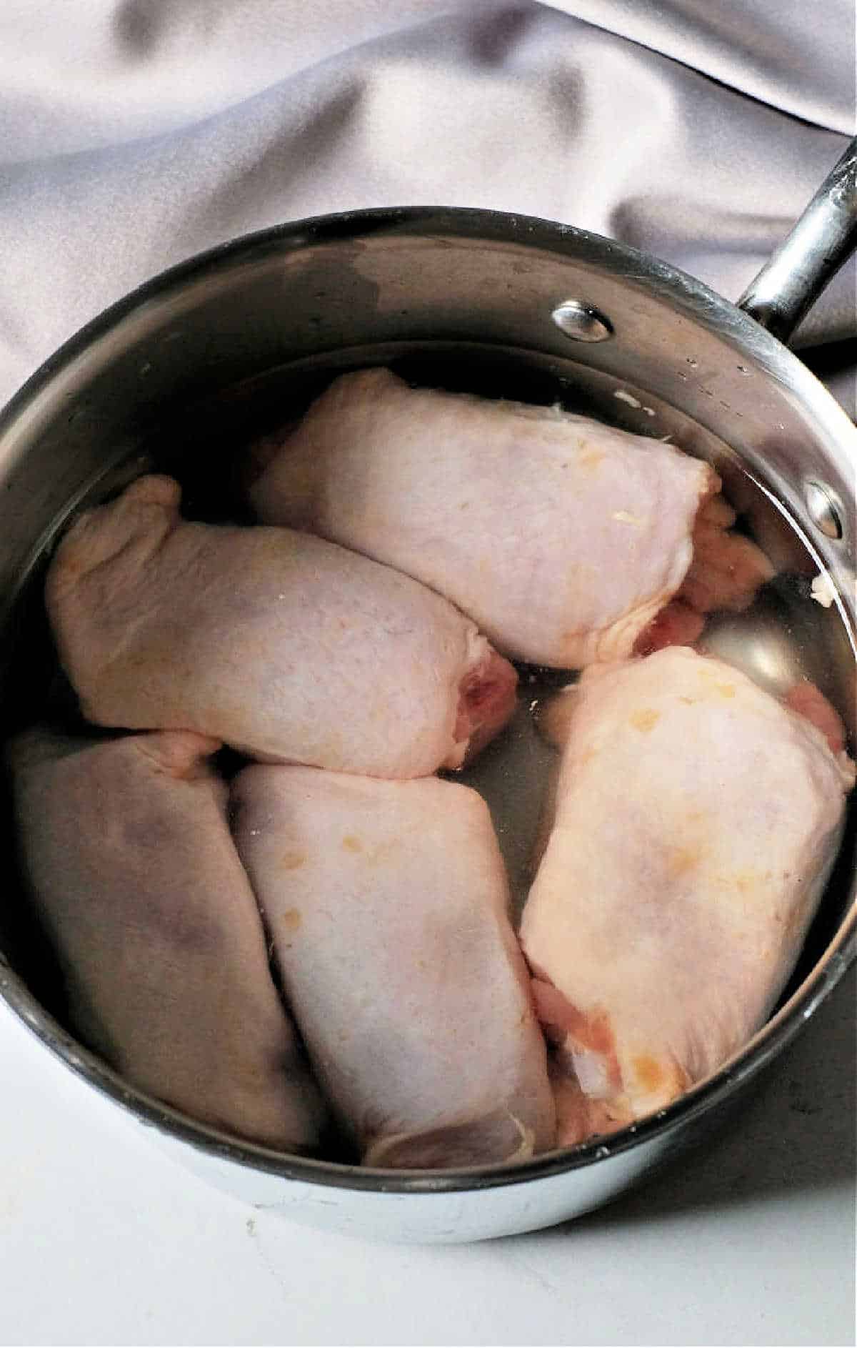 How to Boil Chicken Thighs: A Simple Guide